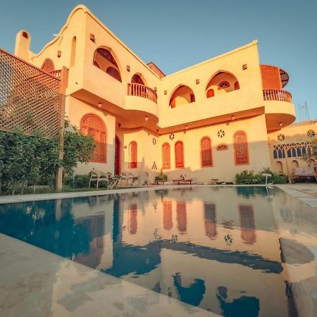 Tunis Palace - Fayoum Bagian luar foto