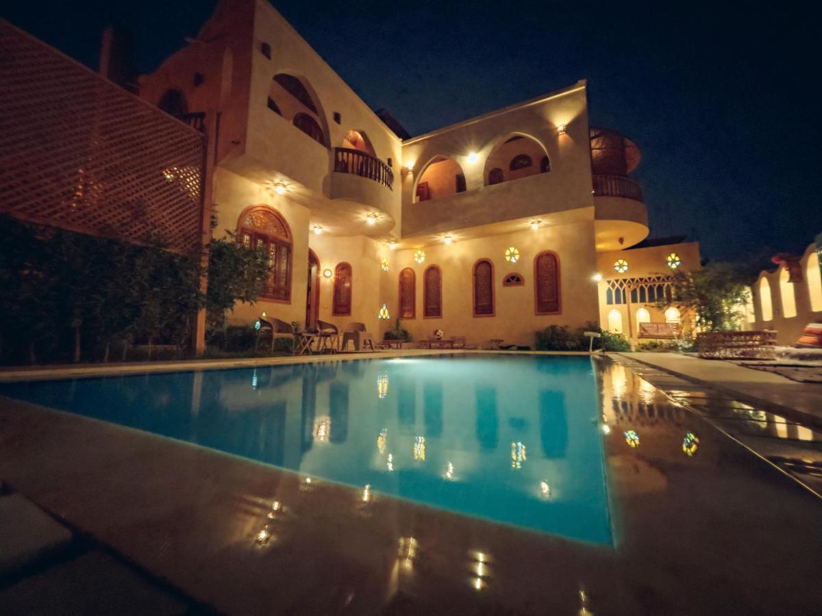 Tunis Palace - Fayoum Bagian luar foto