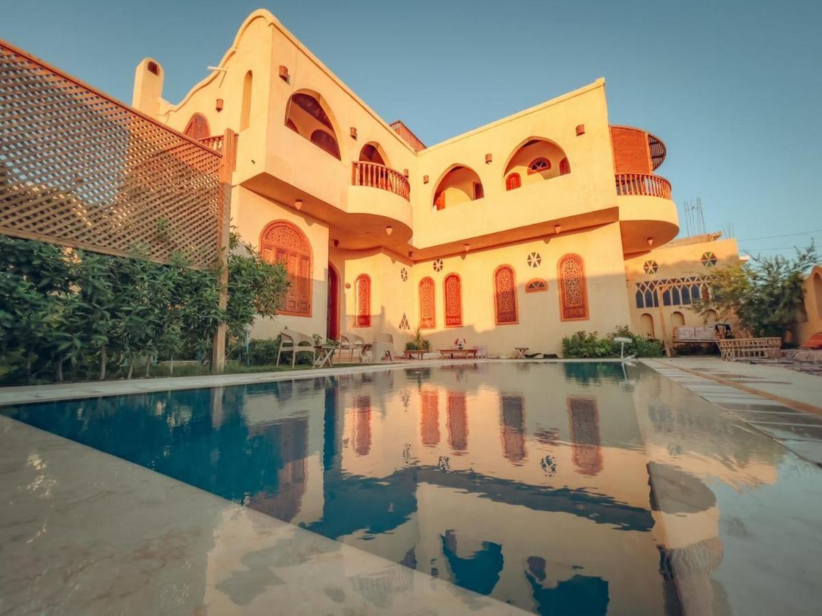 Tunis Palace - Fayoum Bagian luar foto