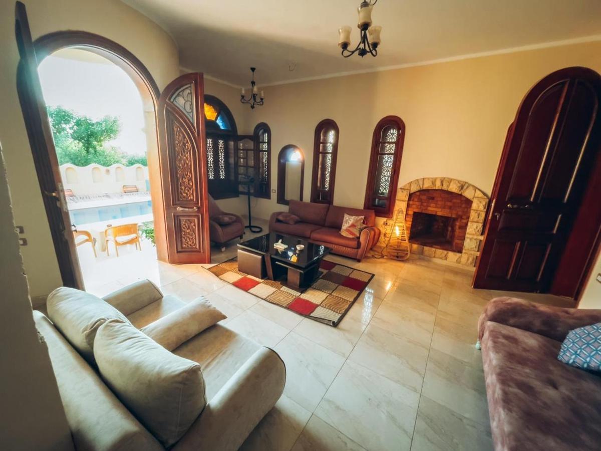 Tunis Palace - Fayoum Bagian luar foto